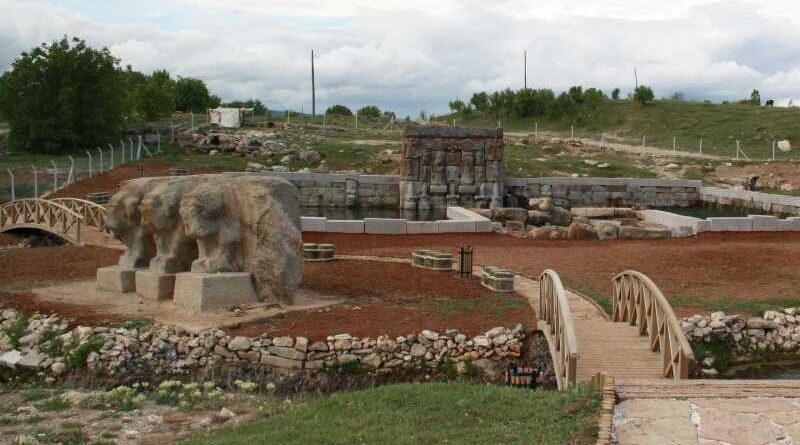 Eflatunpınar Hitit Su Anıtı – Konya
